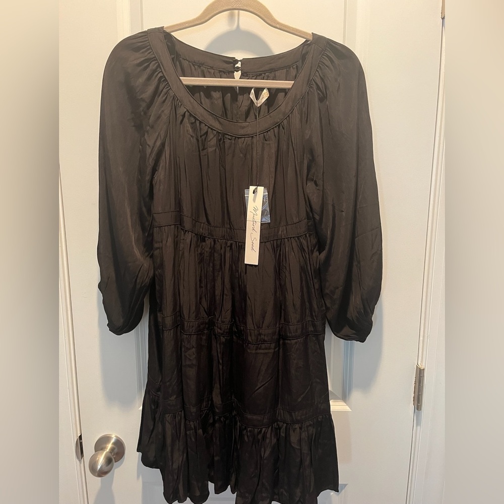 Women’s LS black dress